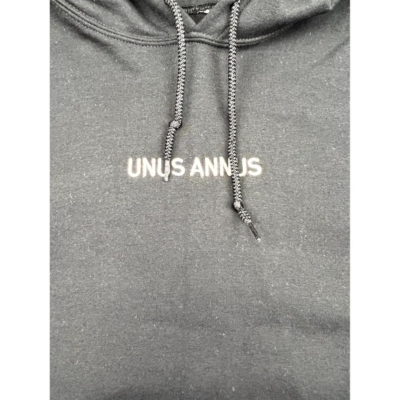 Unus Annus The End The Countdown Medium Hoodie Men Black Graphic Kangaroo Pocket - Picture 3 of 7